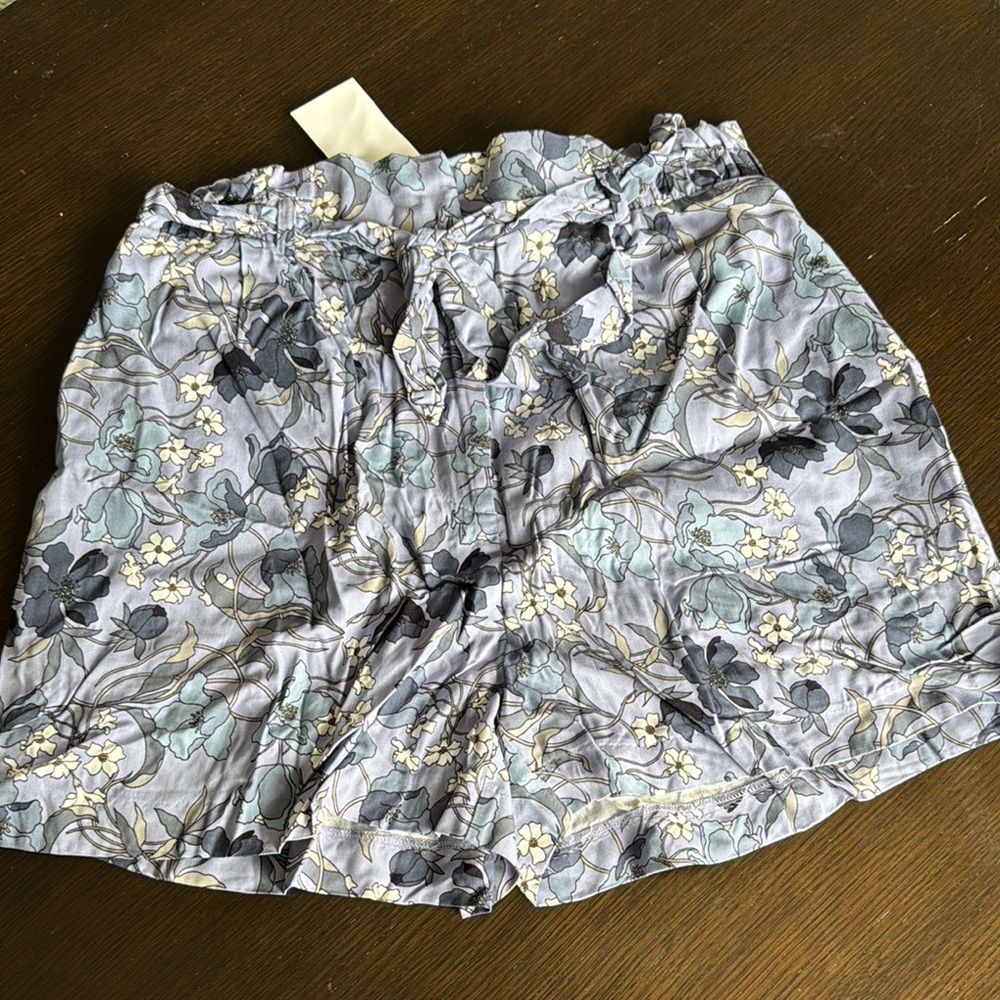 H&M High Waist Gray and Black Shorts